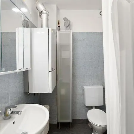 Cityapartments Im Aeltesten Haus Von Ravensburg
